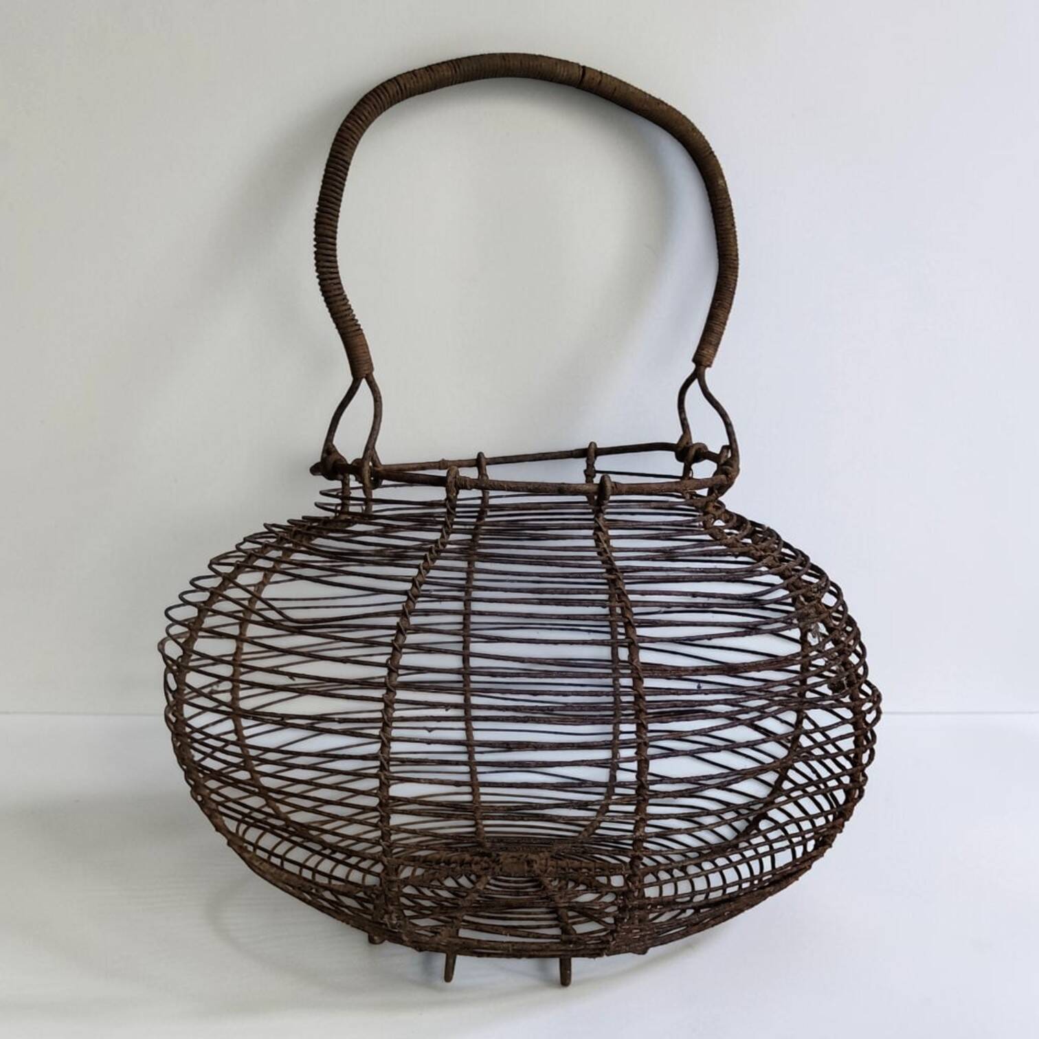 Egg basket
