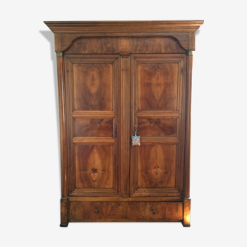 Armoire 19ème en noyer blond