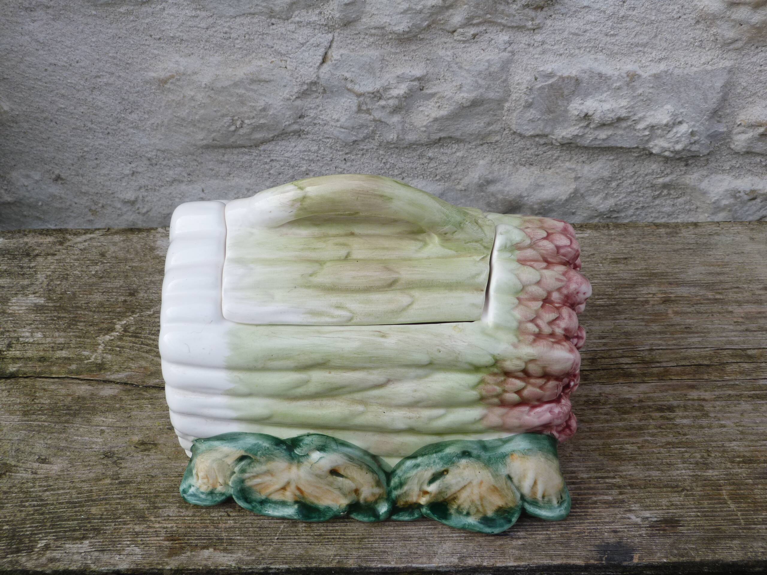 Asparagus service in slipware