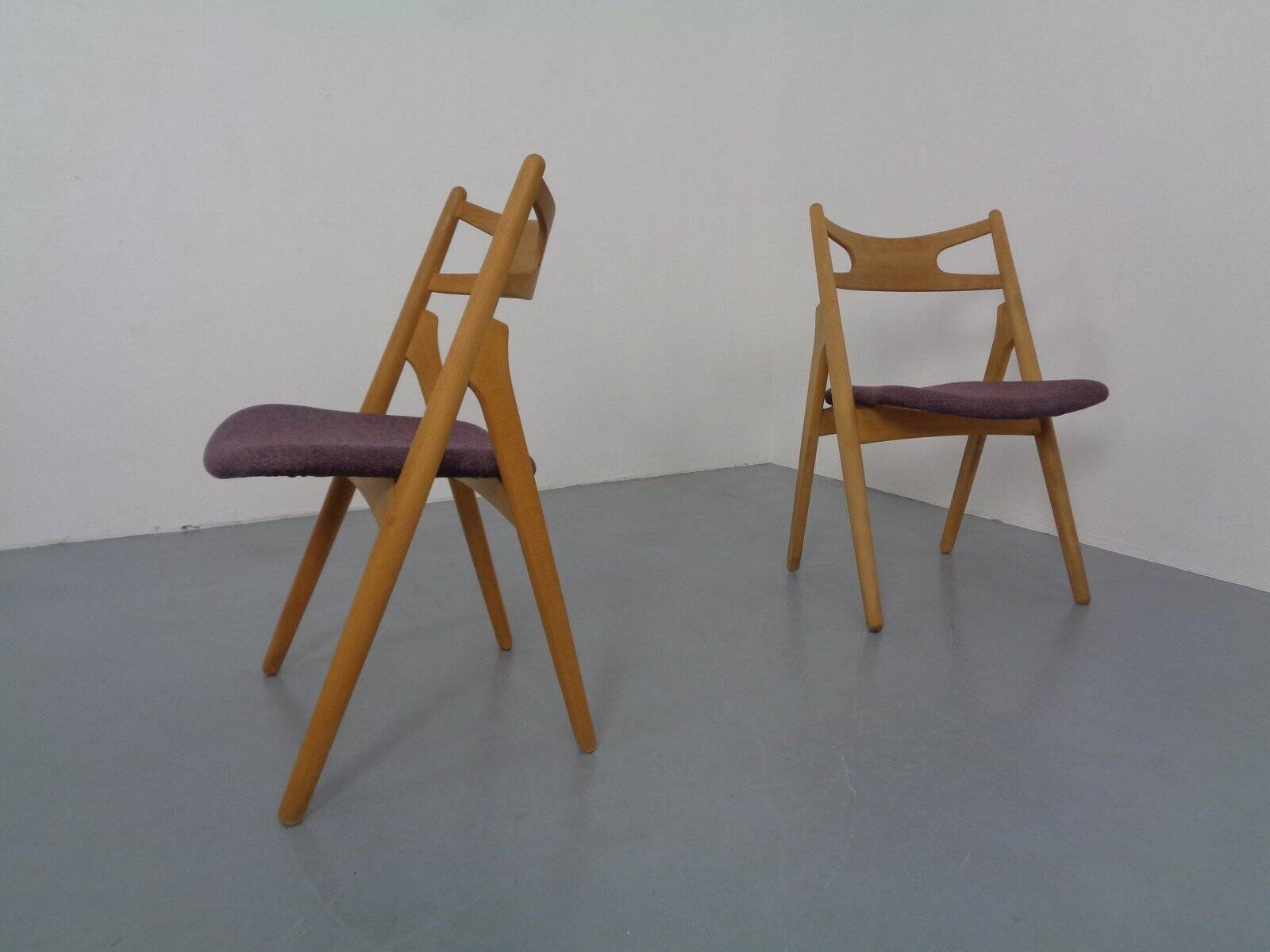 CH 29 Sawbuck Chairs in Oak and Wool by Hans J. Wegner for Carl Hansen & Son, 1950s, Set of 2