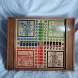 Plateau de jeu ancien en bois, jeu des petits chevaux et jeu de dames