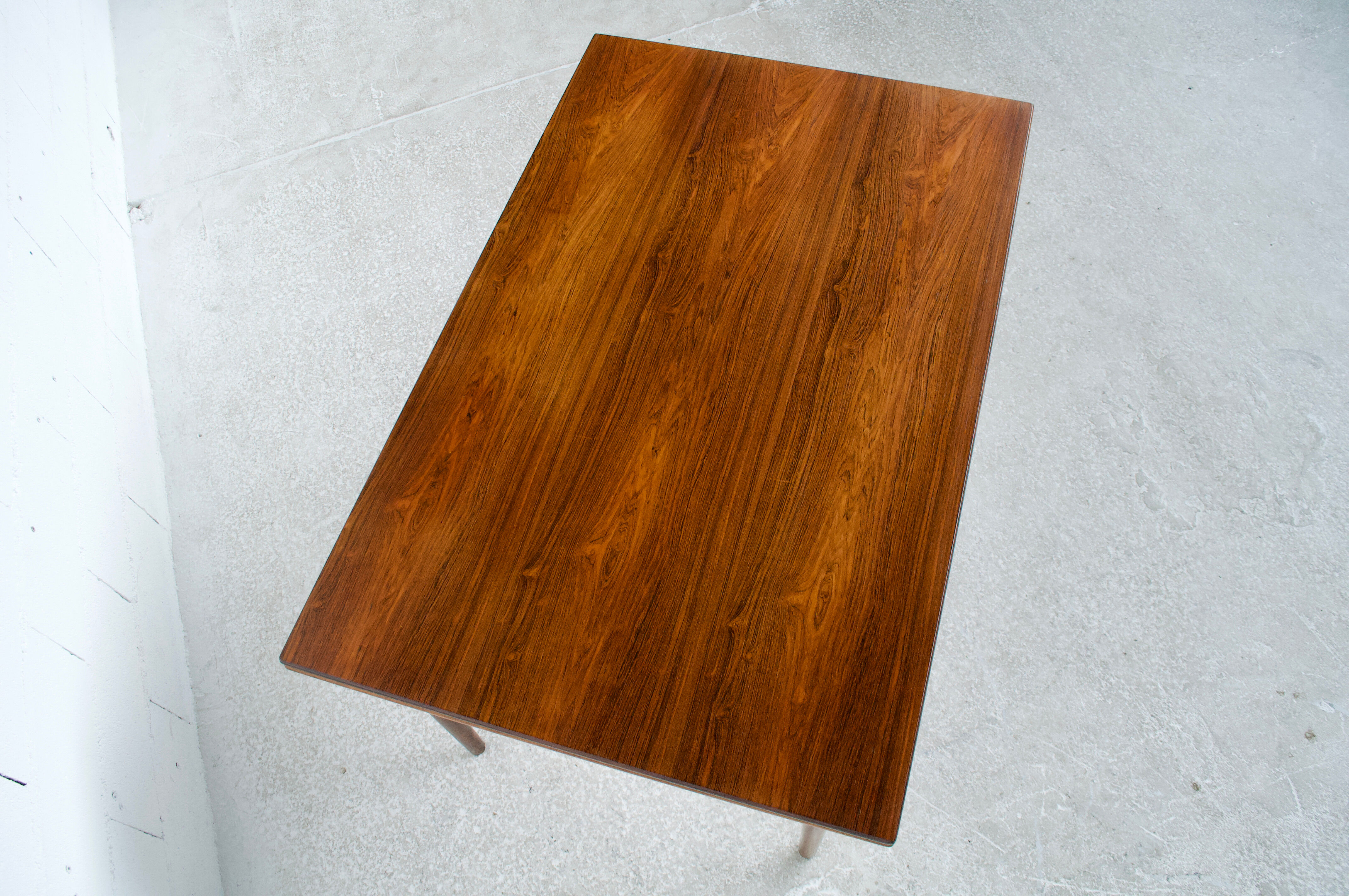 Scandinavian rosewood dining table 60's
