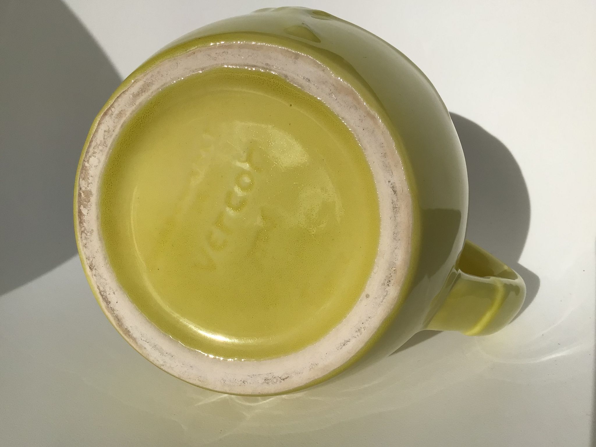 Yellow pitcher bird earthenware Vercor light relief