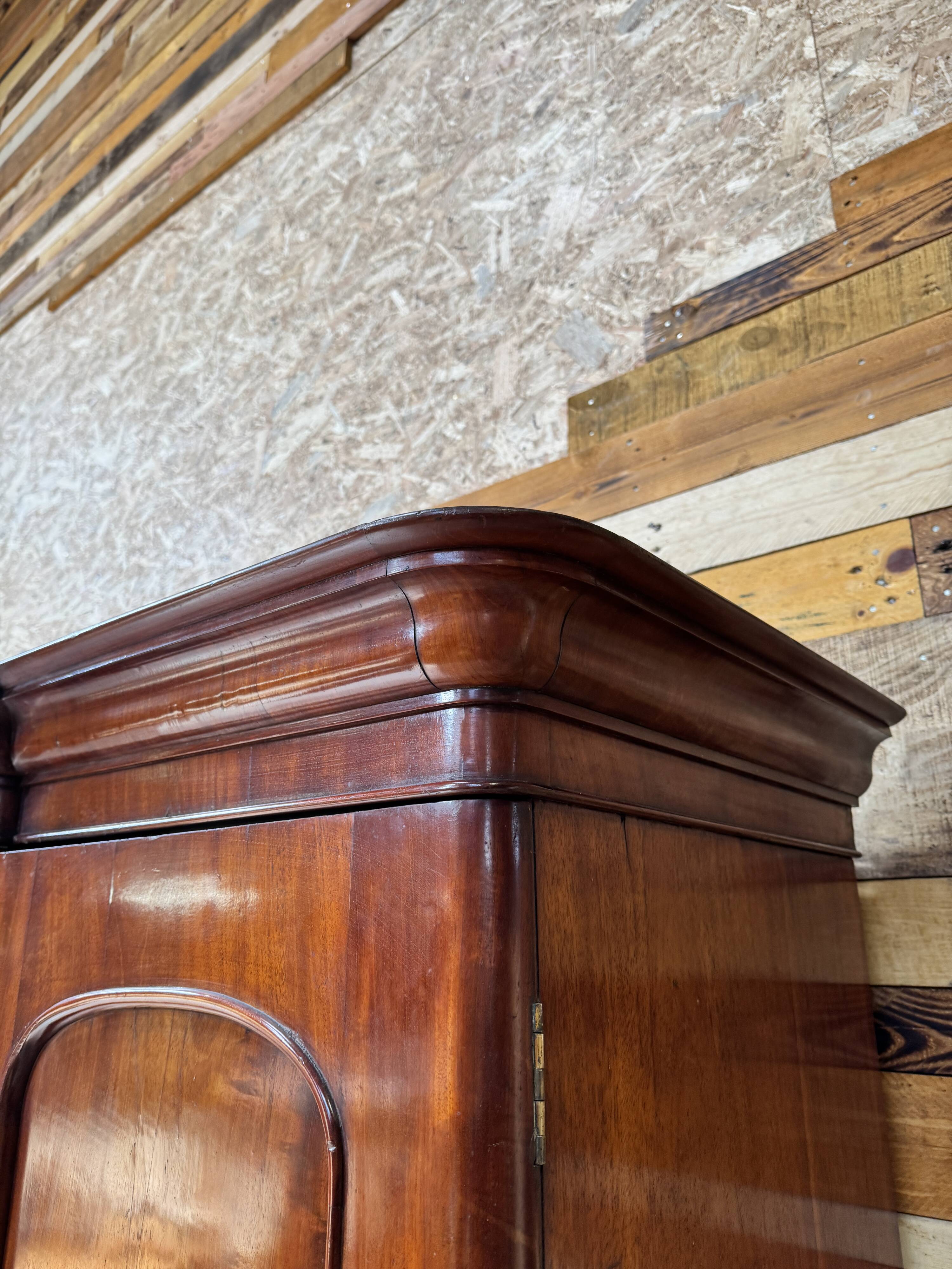 Victorian mahogany library