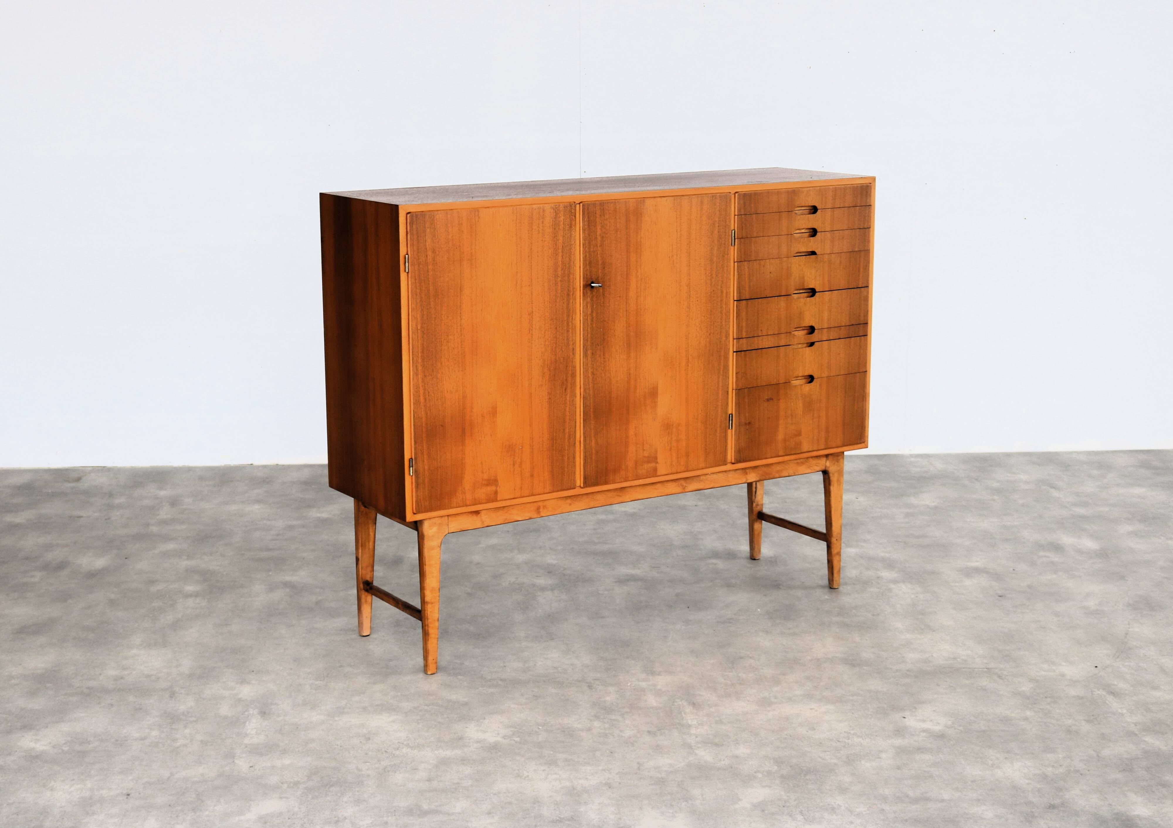 vintage highboard | wall cabinet | Juryvald | 1954