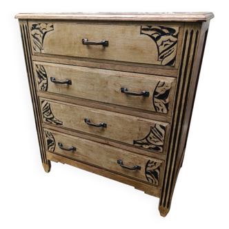 Vintage chest of drawers