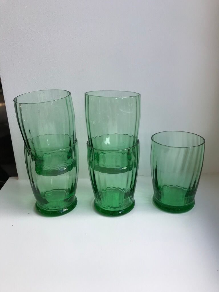 Set of 5 green art deco water glasses 30s-40s
