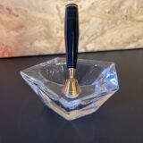 Daum pen holder