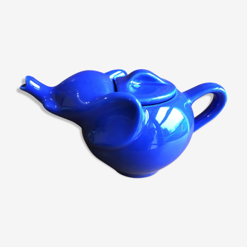 Elephant blue teapot