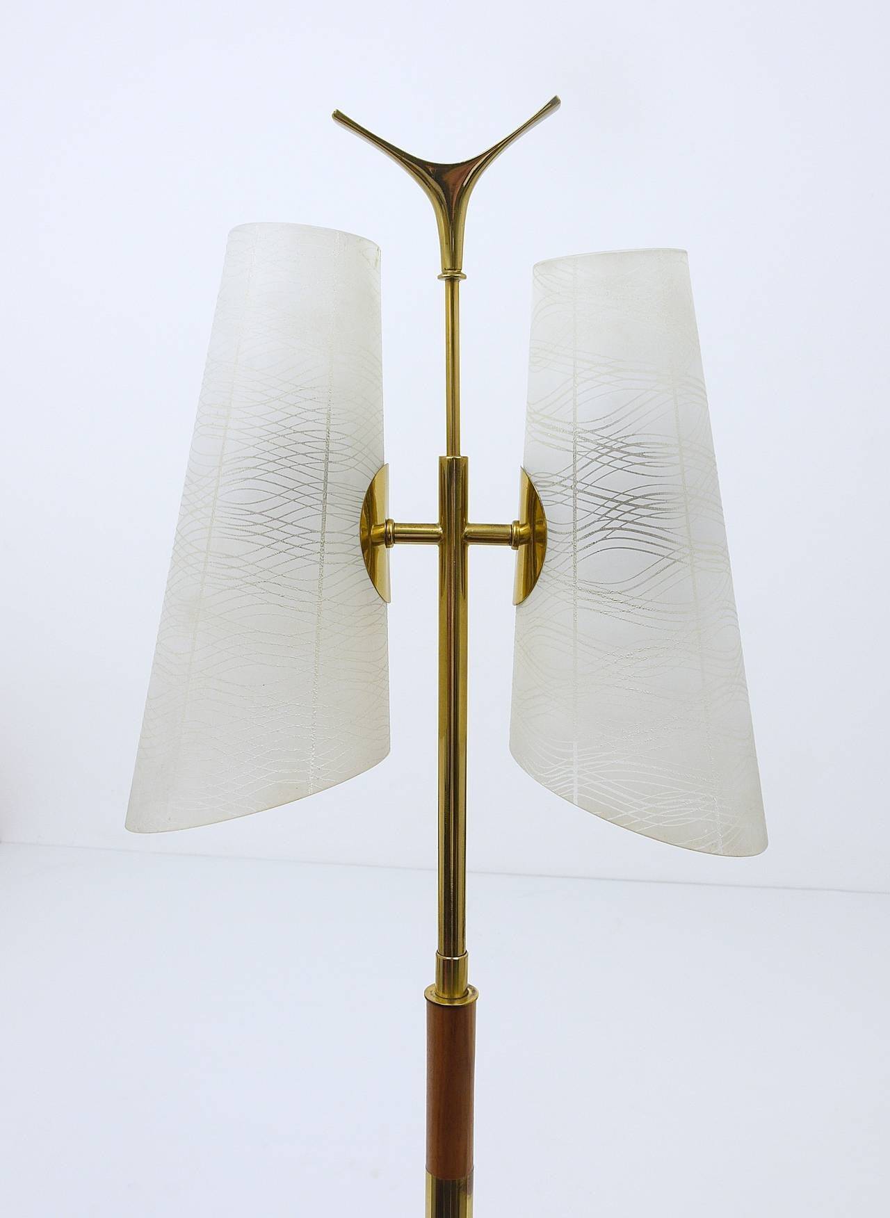 Mid-century brass floor lamp by Rupert Nikoll, Austria, 1950s.