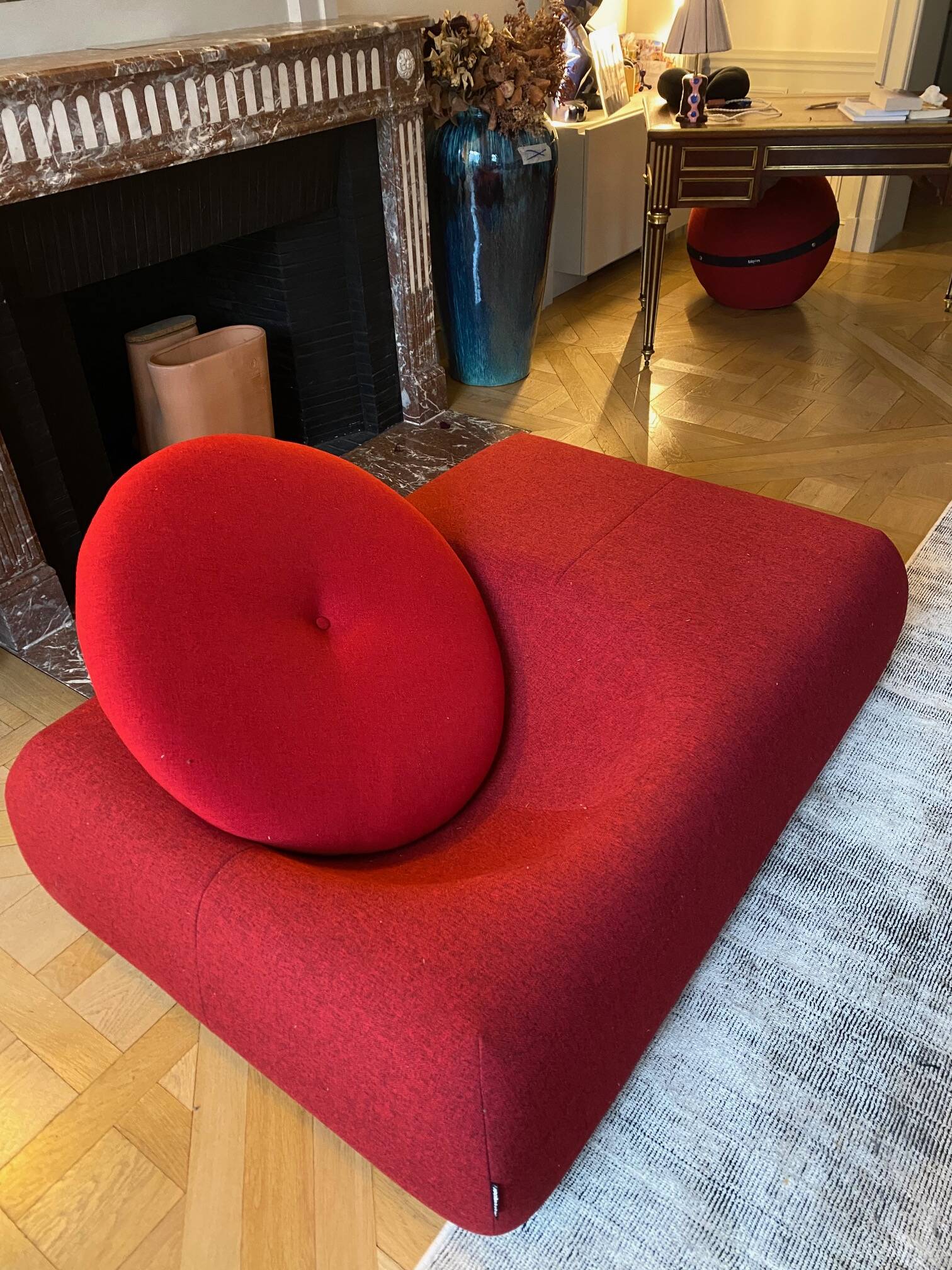 Red designer armchair Roche and Bobois