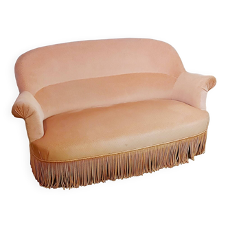 Powder pink toad bench