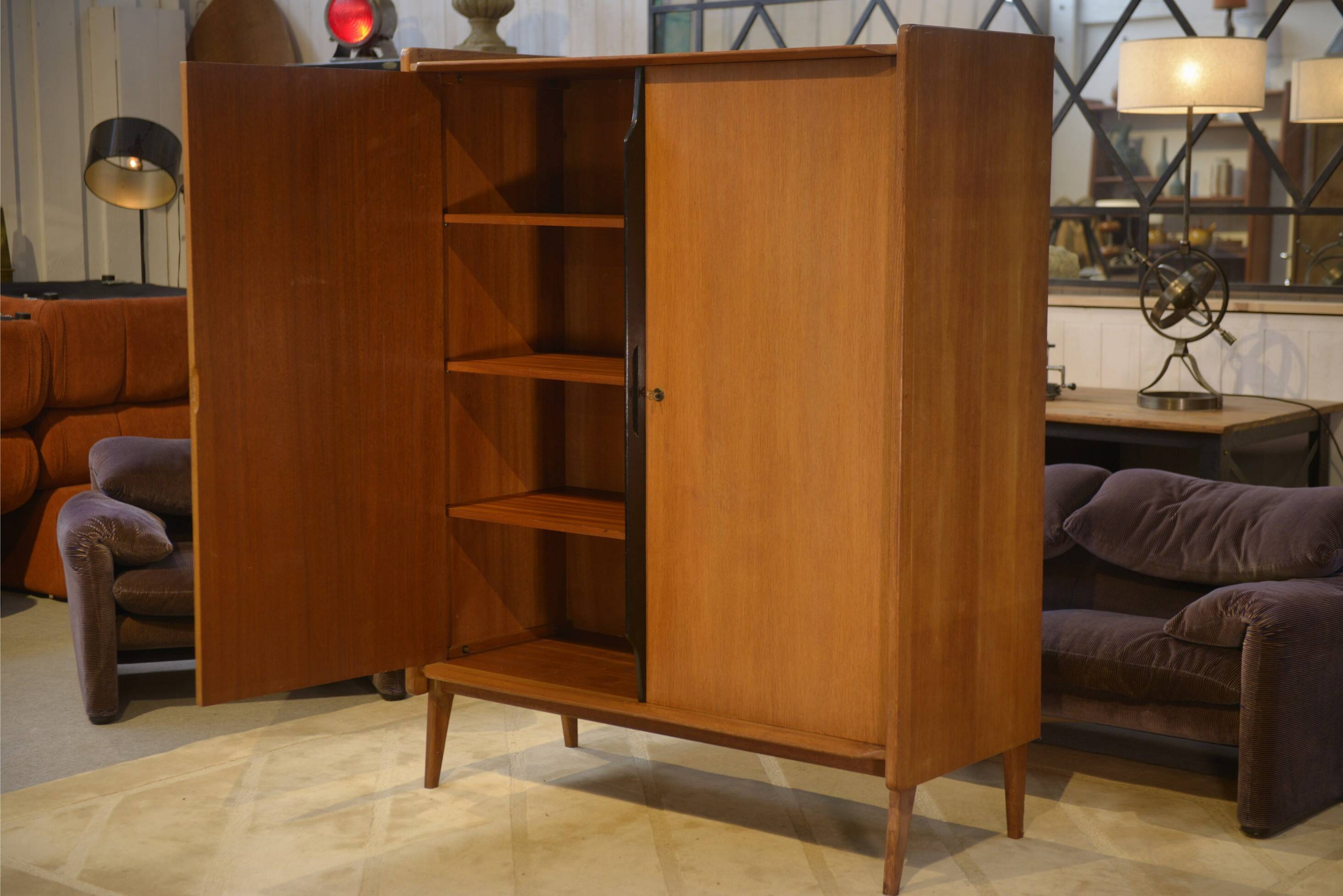 Armoire en chêne par Roger Landault 1960’s