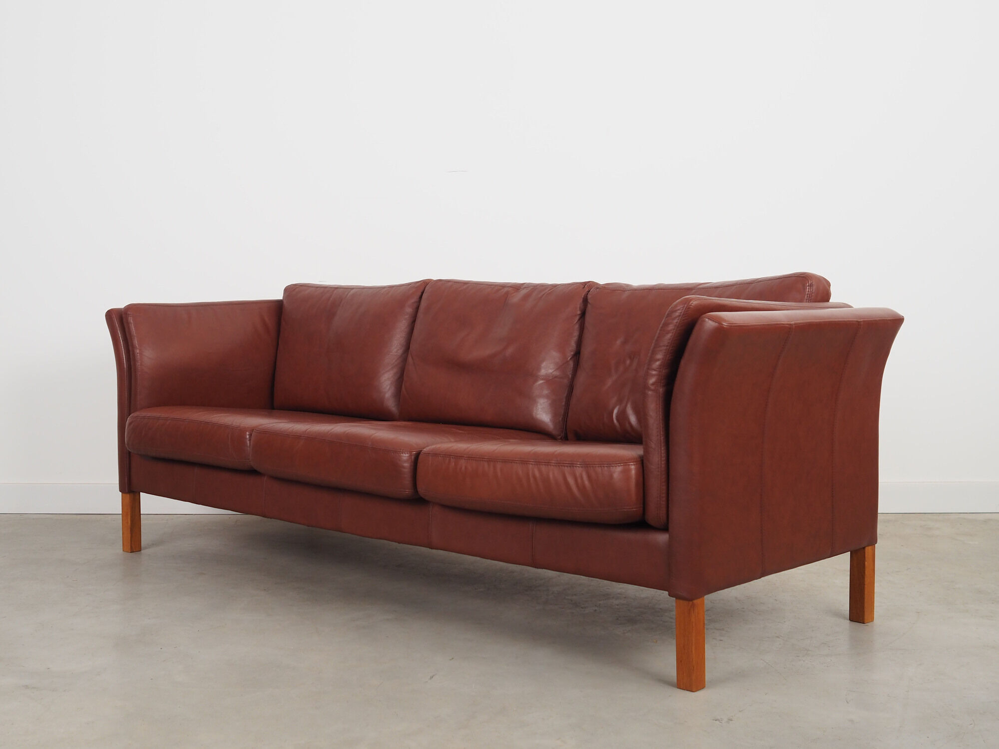 Brown leather sofa, Danish design, 1960s, production: Denmark