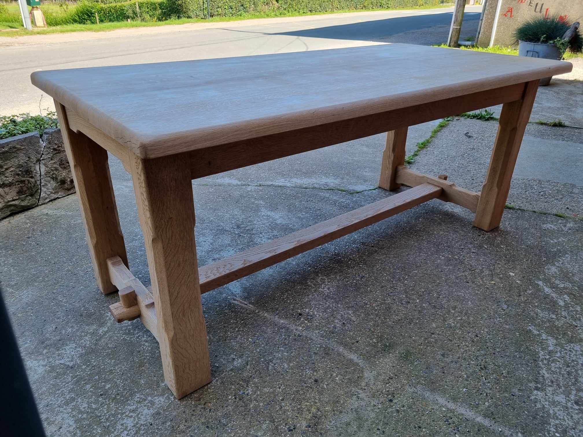 Farmhouse table