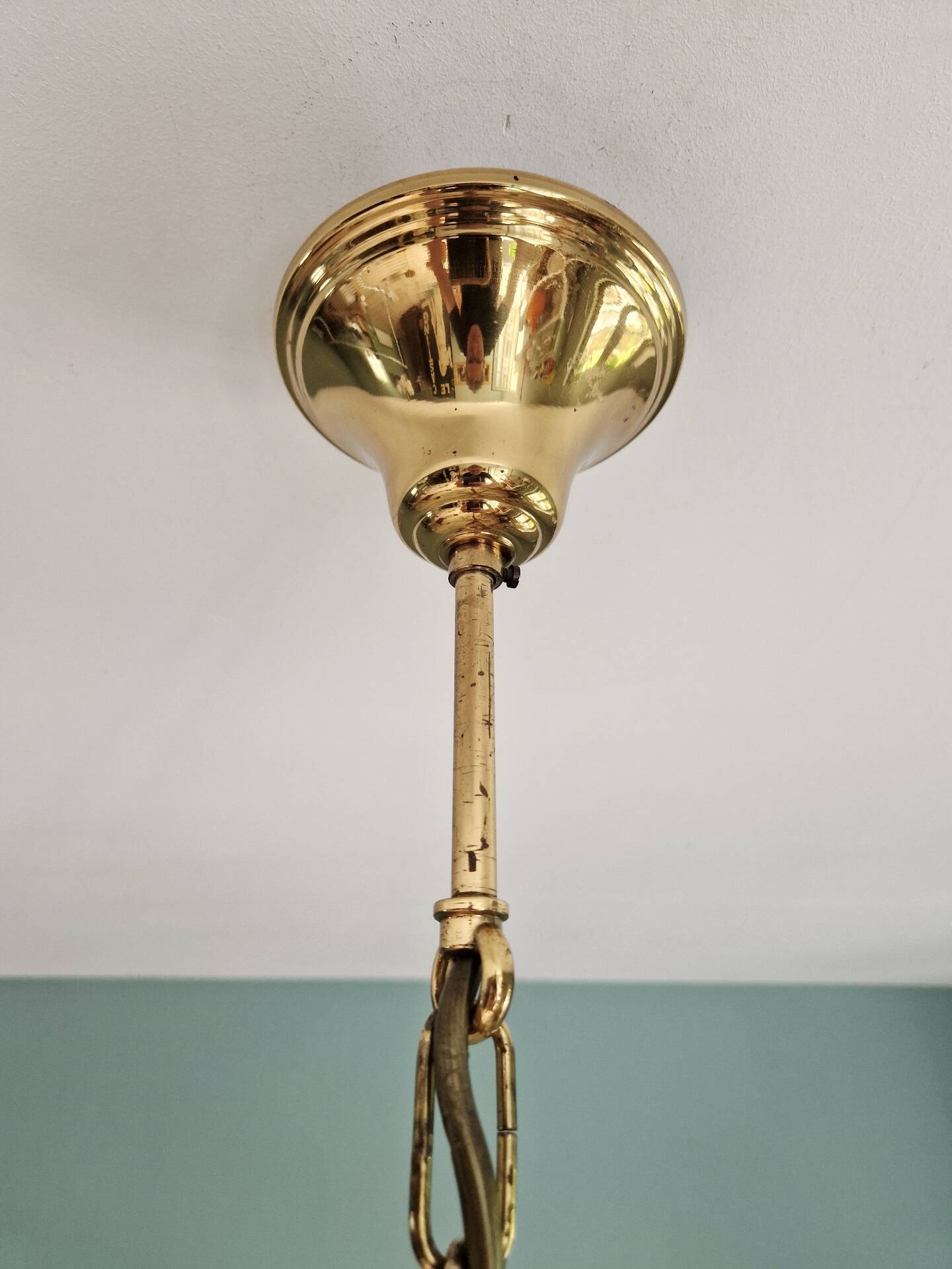 Brass chandelier, pineapple leaf decoration, Boulanger, 1970