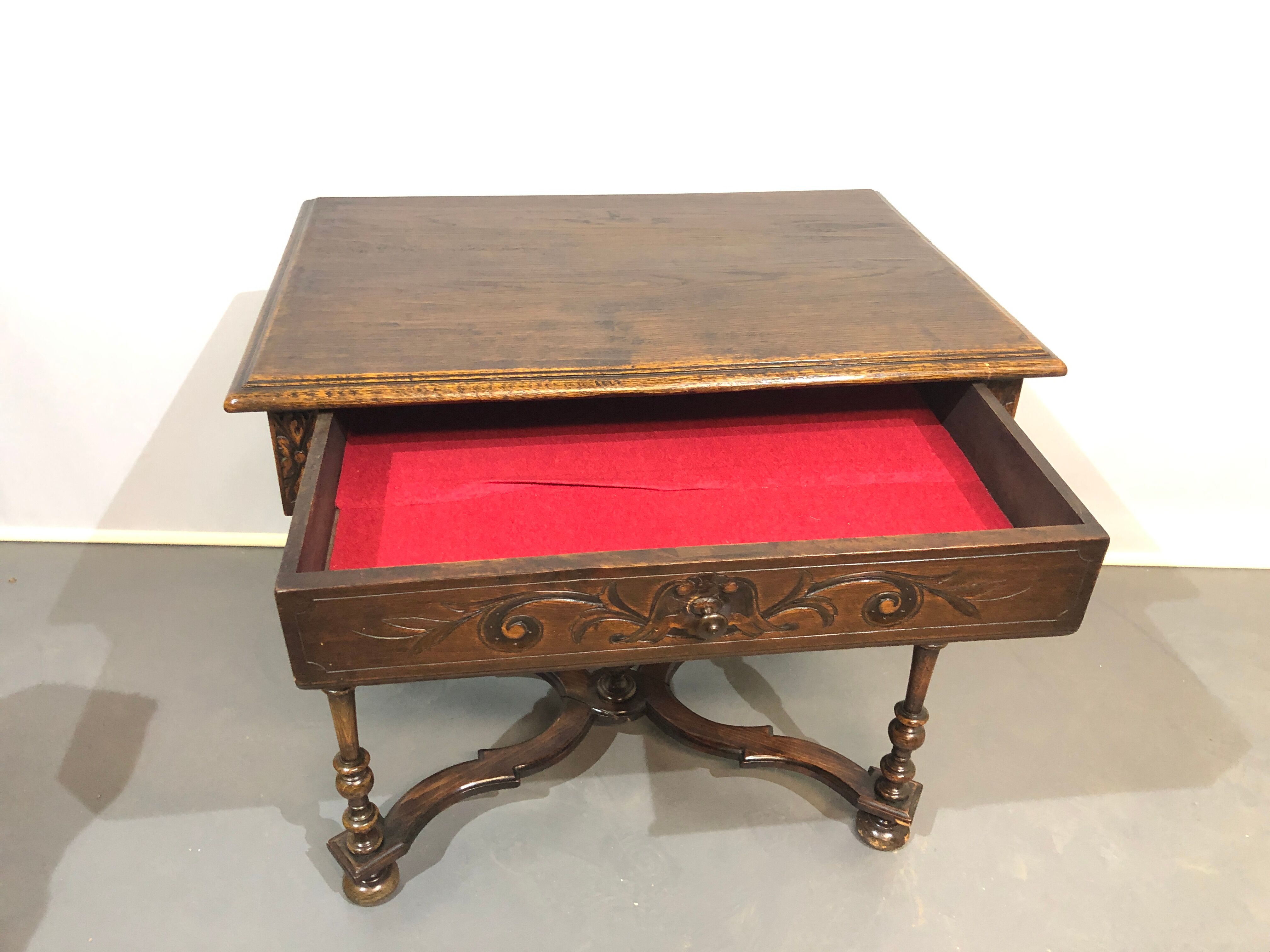 Table bureau xixe