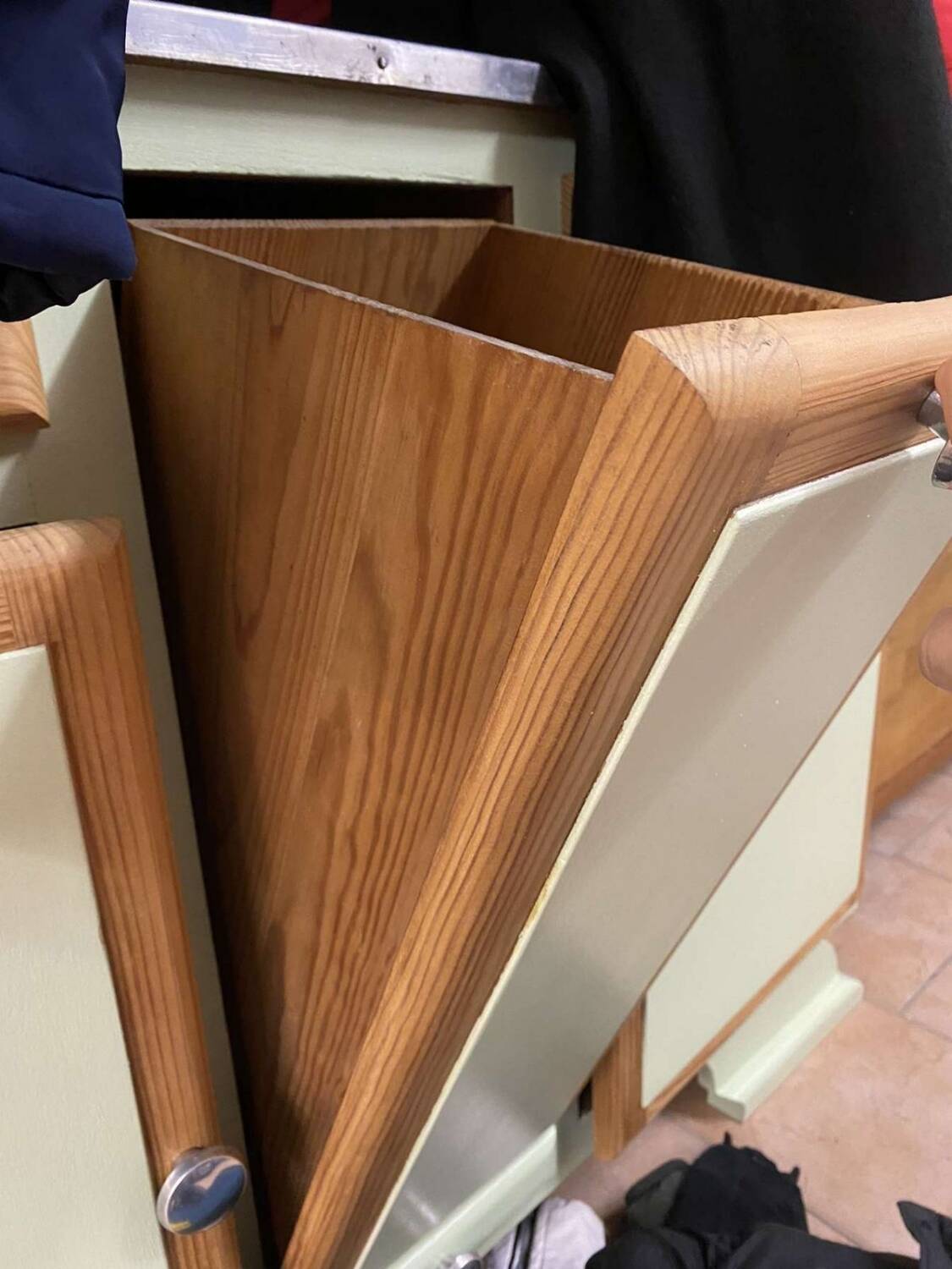 Vintage Mado sideboard 💥