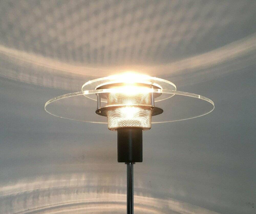 Cirkel table lamp, postmodern, from Ikea, 1980s.
