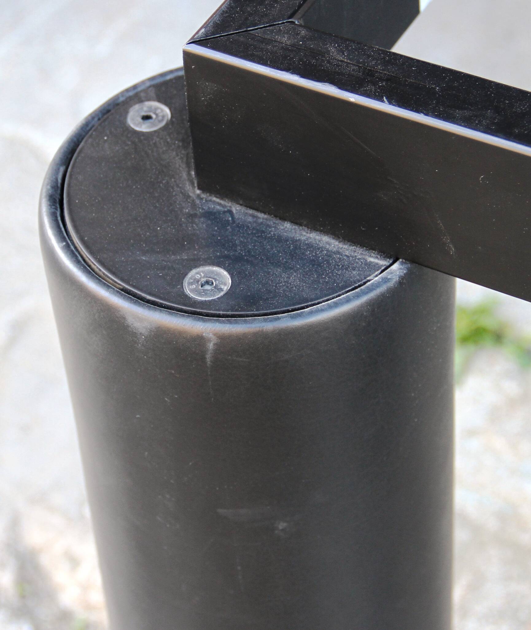 CEO Cube Meeting Round Table, Poltrona Frau