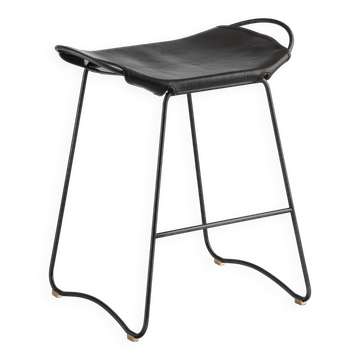 Tabouret de bar de cuisine contemporain en acier noir fumé et cuir noir