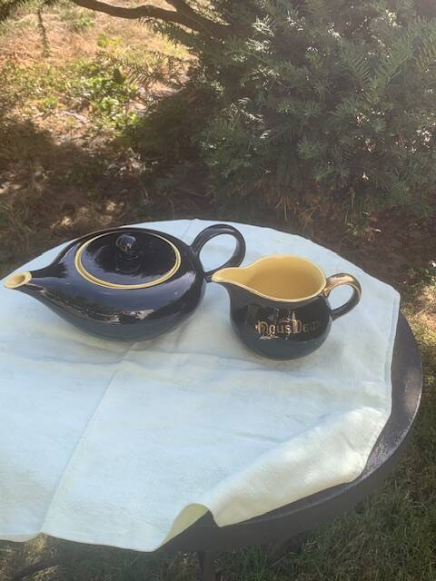 Teapot and milk jug We Two in vintage black and yellow ceramic