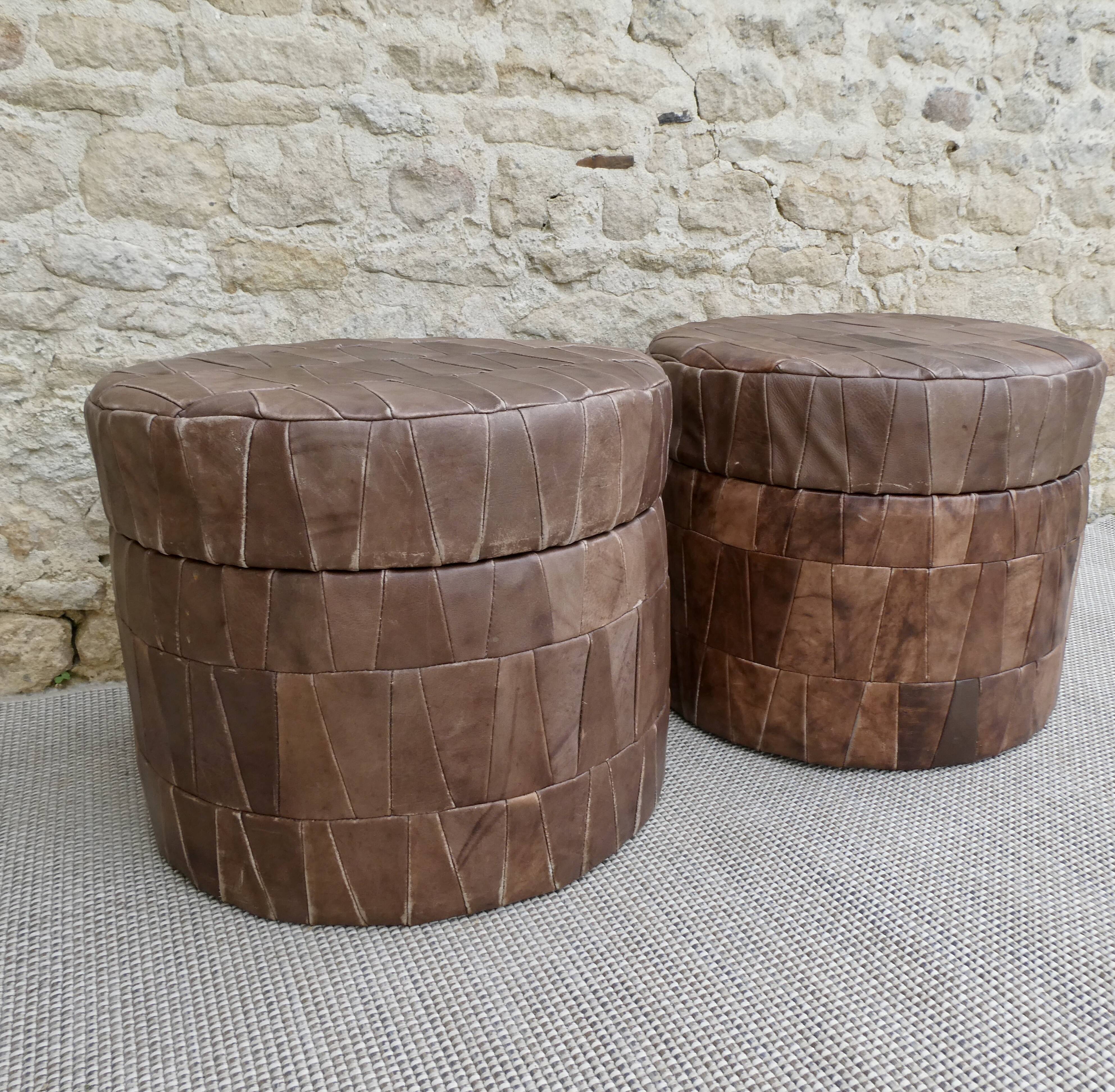 Pair of chest poufs in leather patchwork
