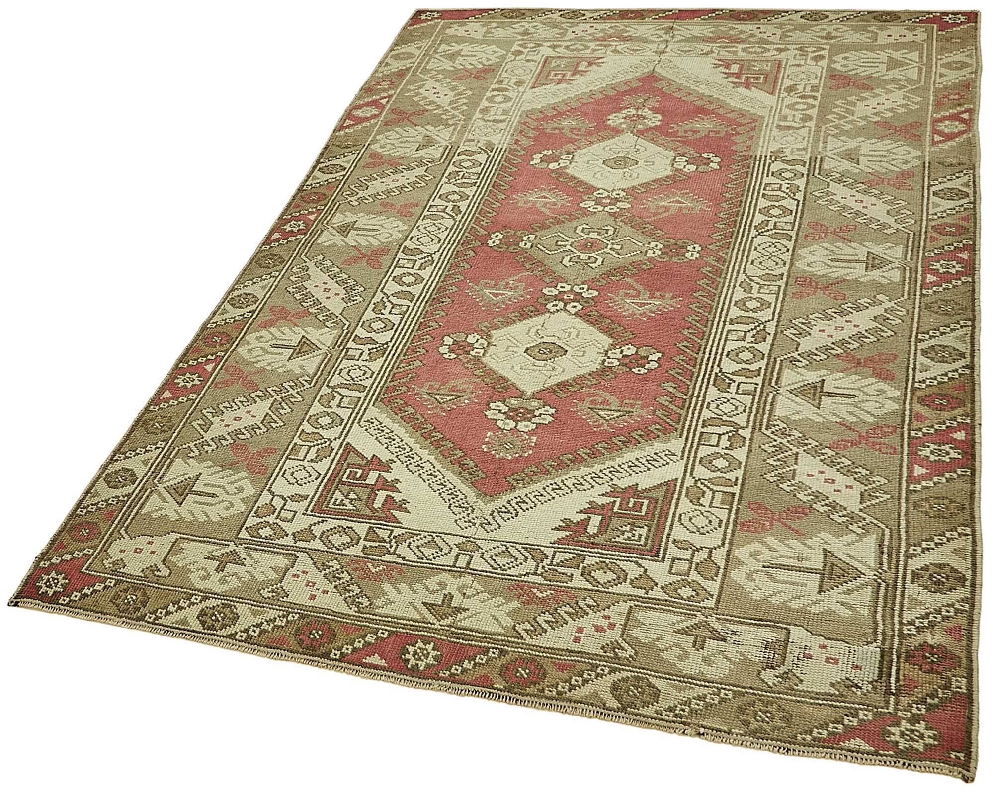 Turkish Vintage Anatolian Rug 121 cm x 191 cm