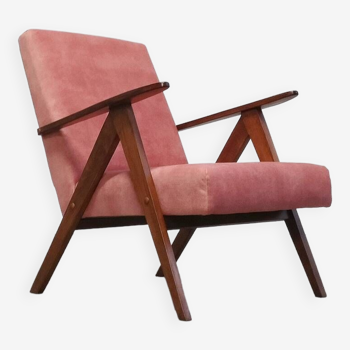 Mid Century Easy Chair Model B 310 Var in Coral Velvet