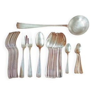 Ancienne ménagère 30