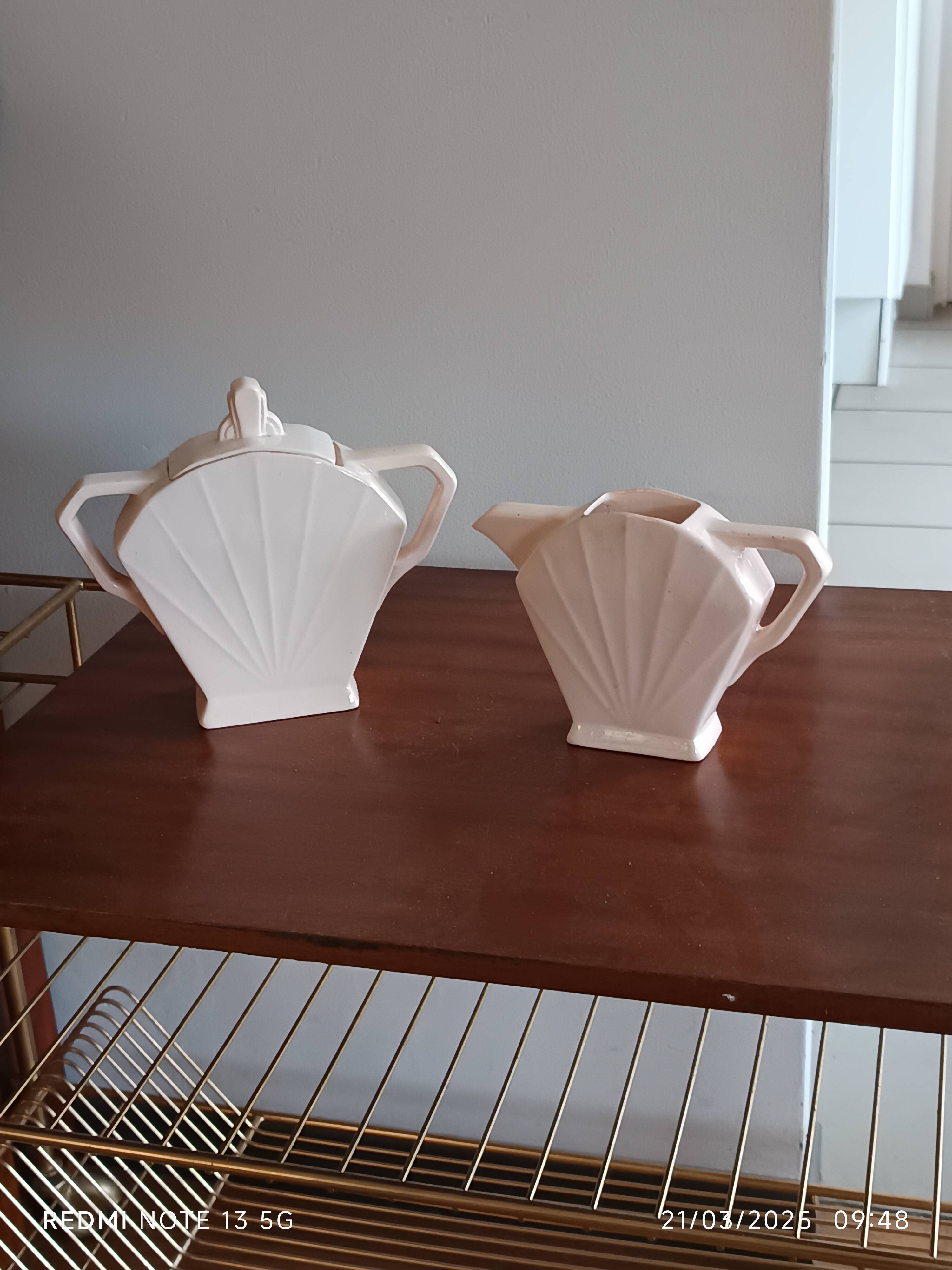 Saint Amand Art Deco earthenware creamer and sugar bowl