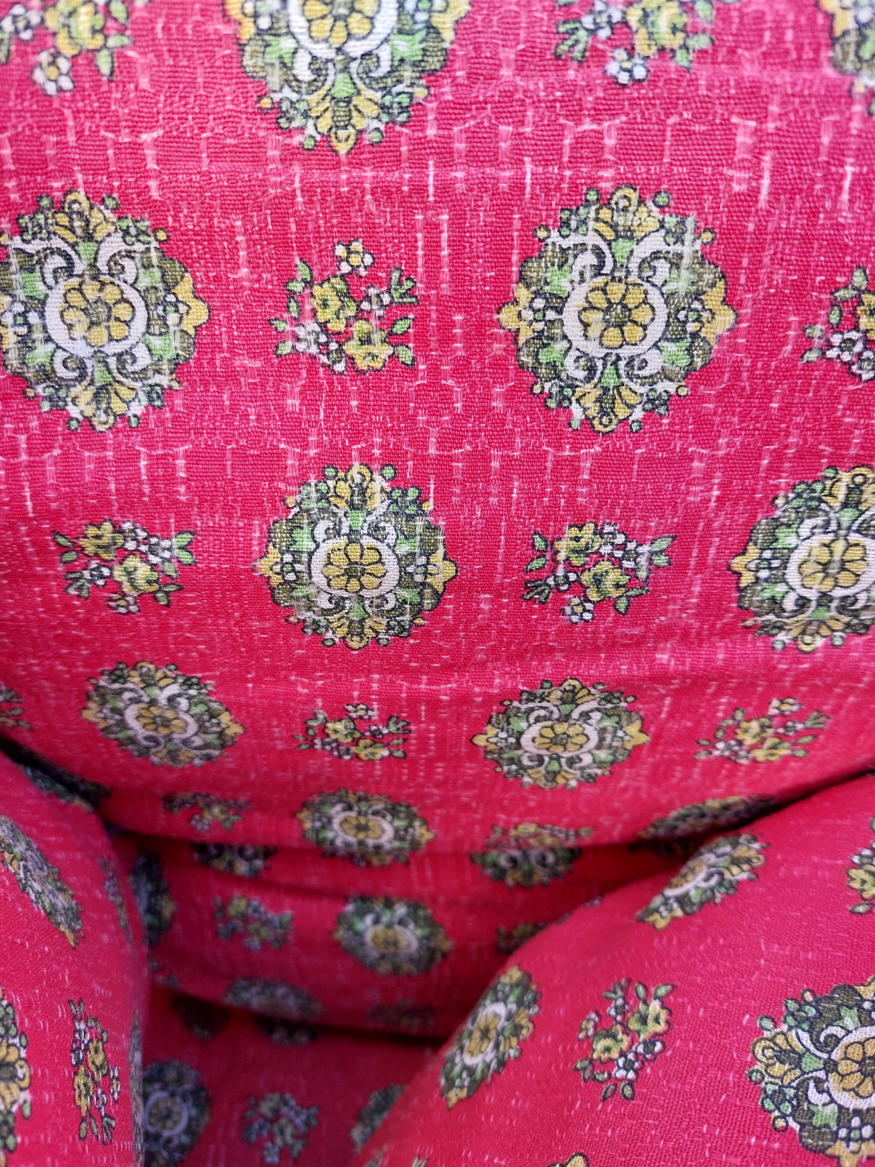 4 armchairs and a coffee table made of rattan and bamboo wood, vintage.