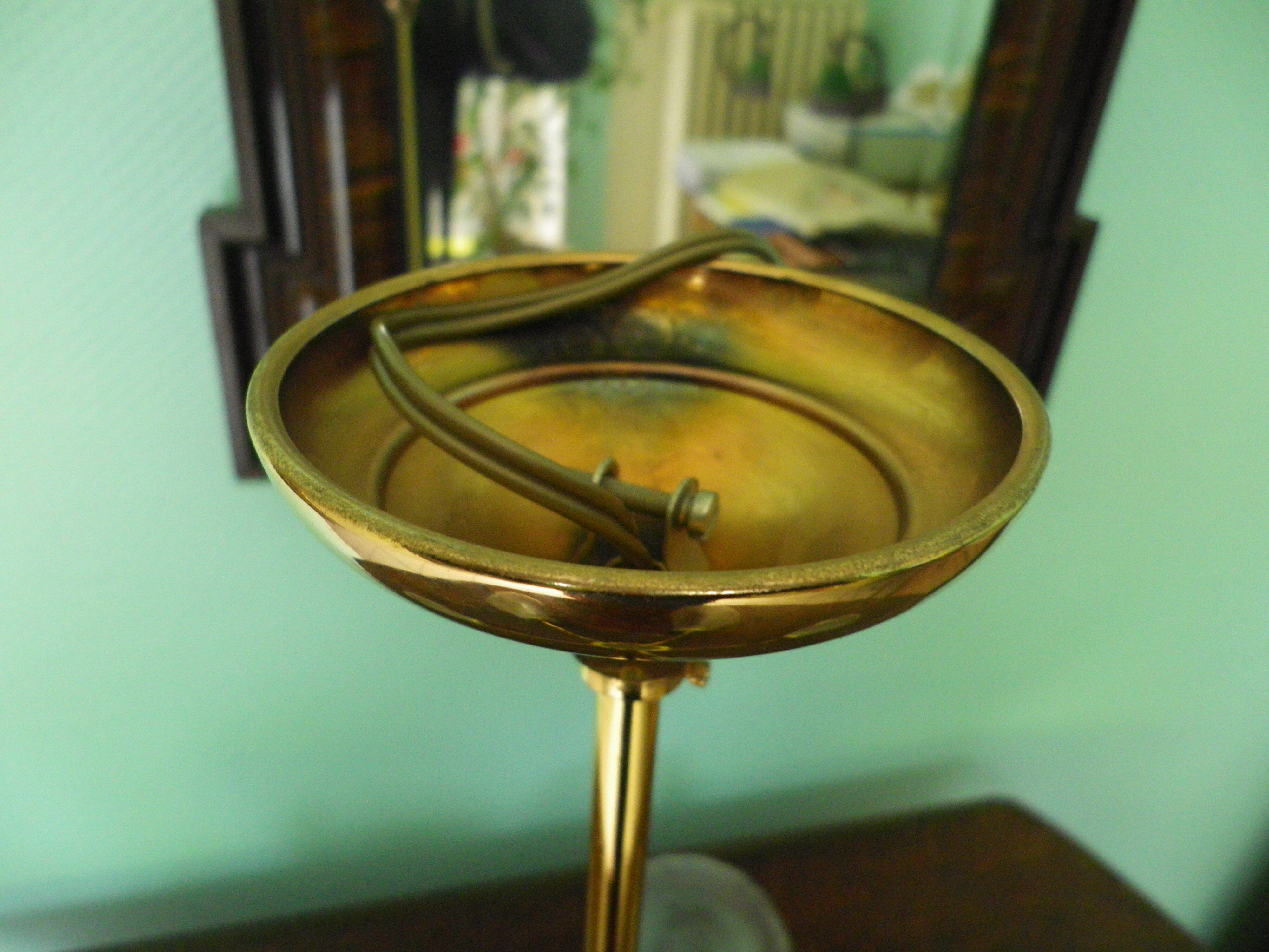 Gilded metal chandelier, 5 branches, opaque glass cupola - 60s/70s