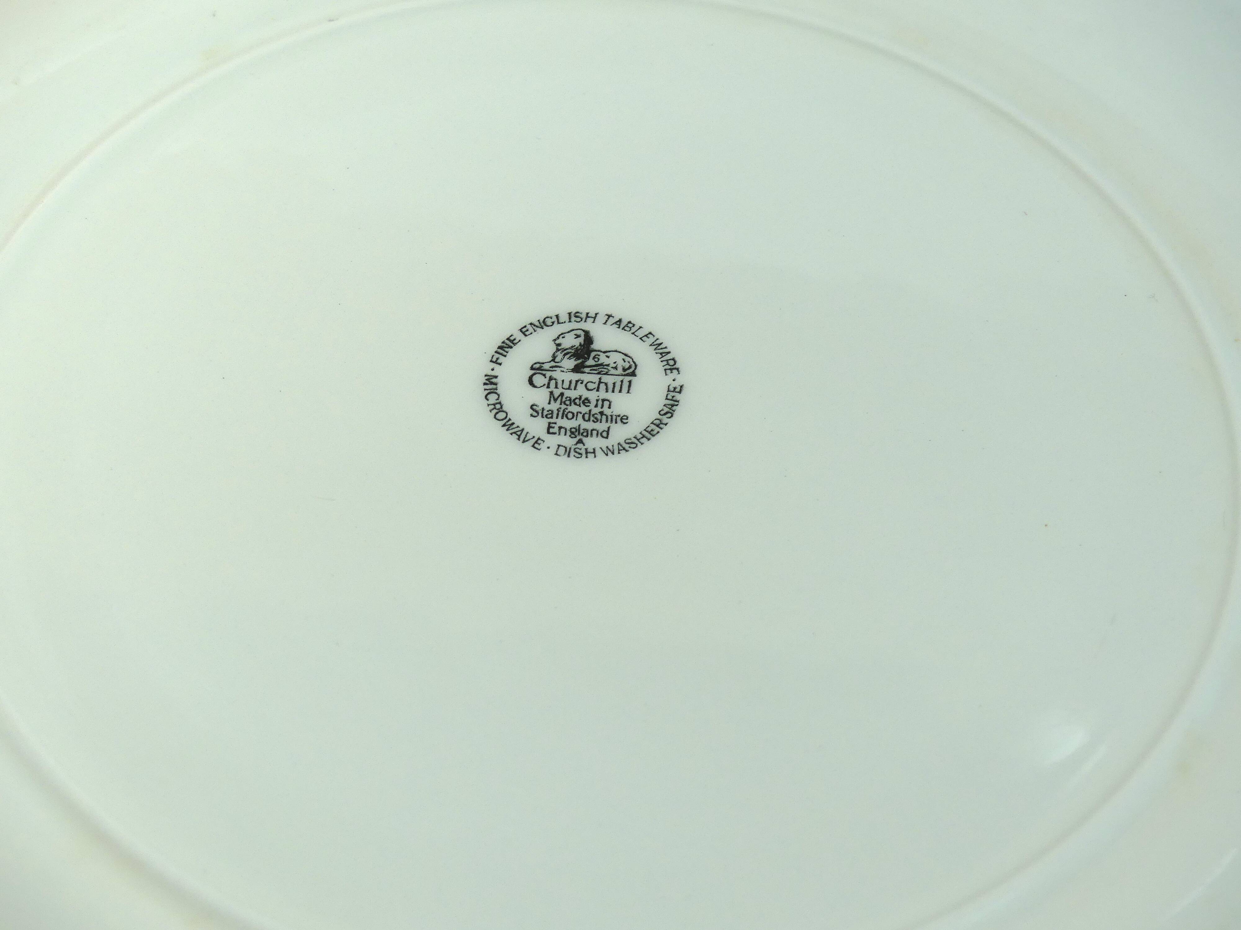 Round plate by Churchill in English porcelain.