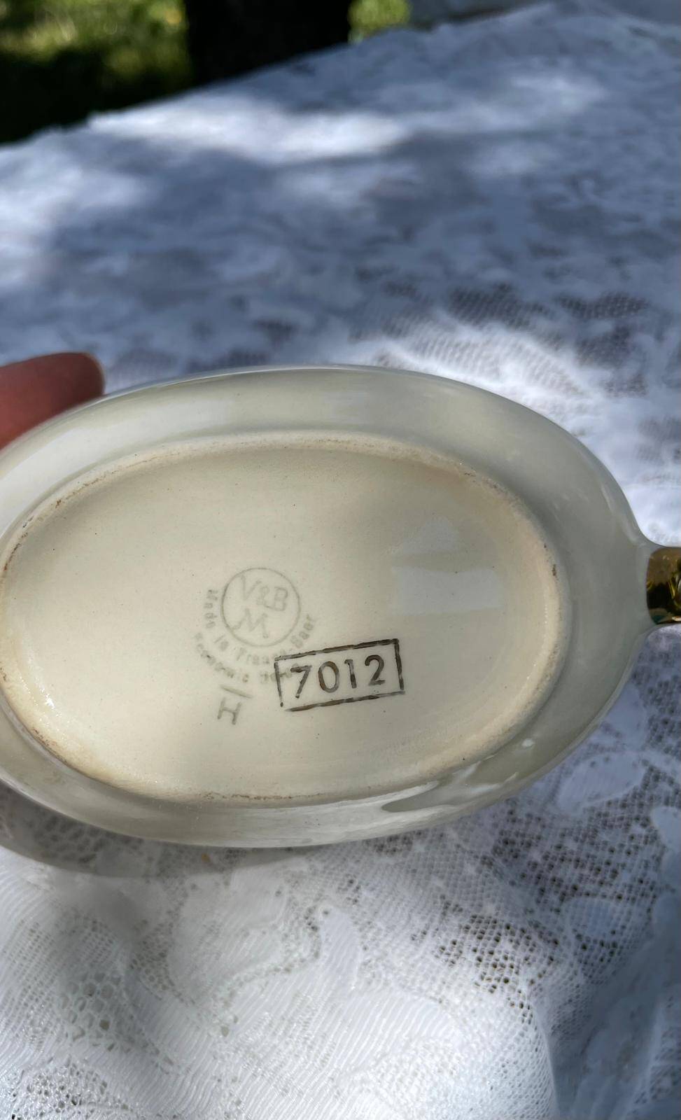 Vintage white porcelain sauce boat – Villeroy & Boch