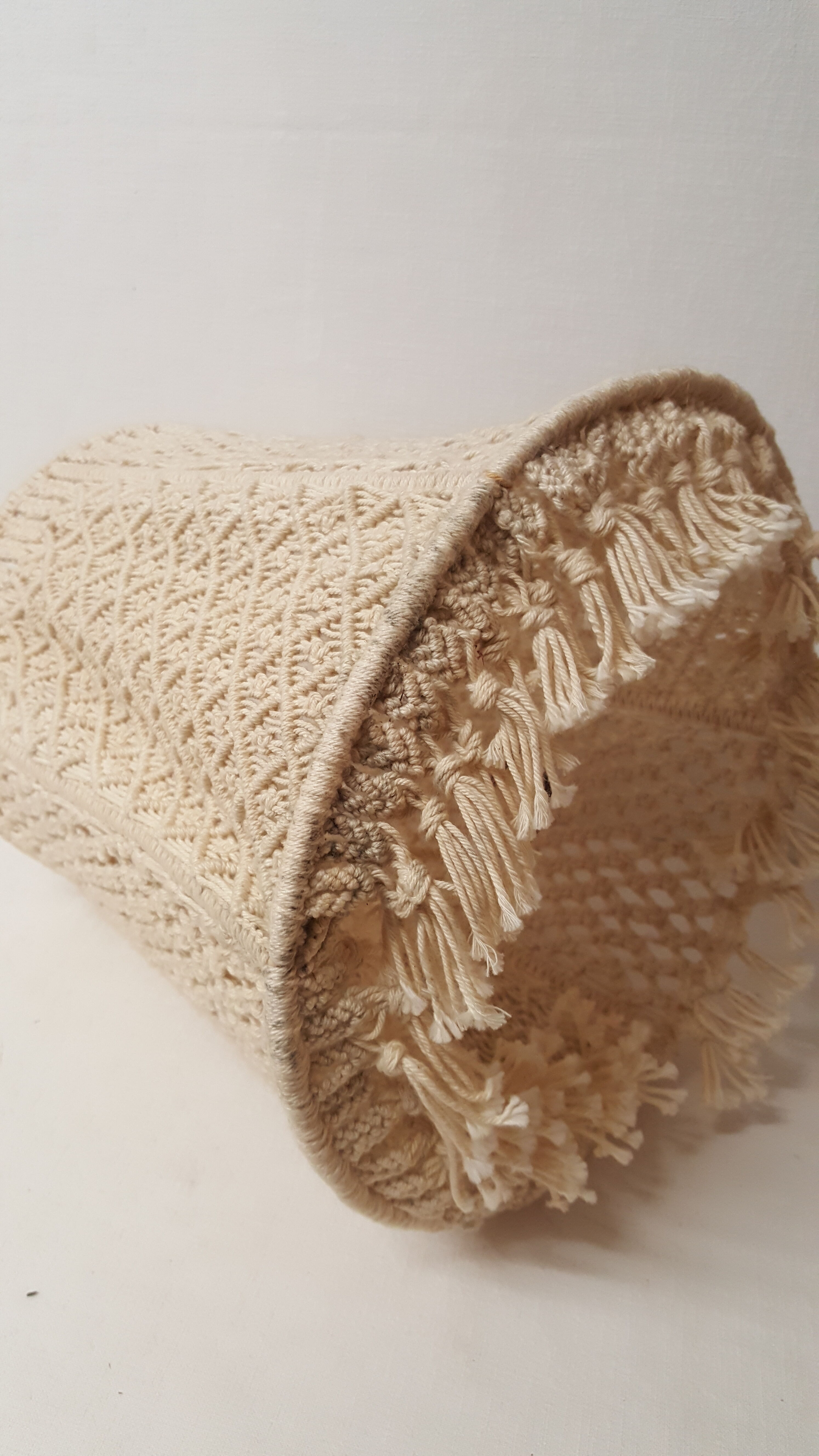 Vintage daybat in macramé