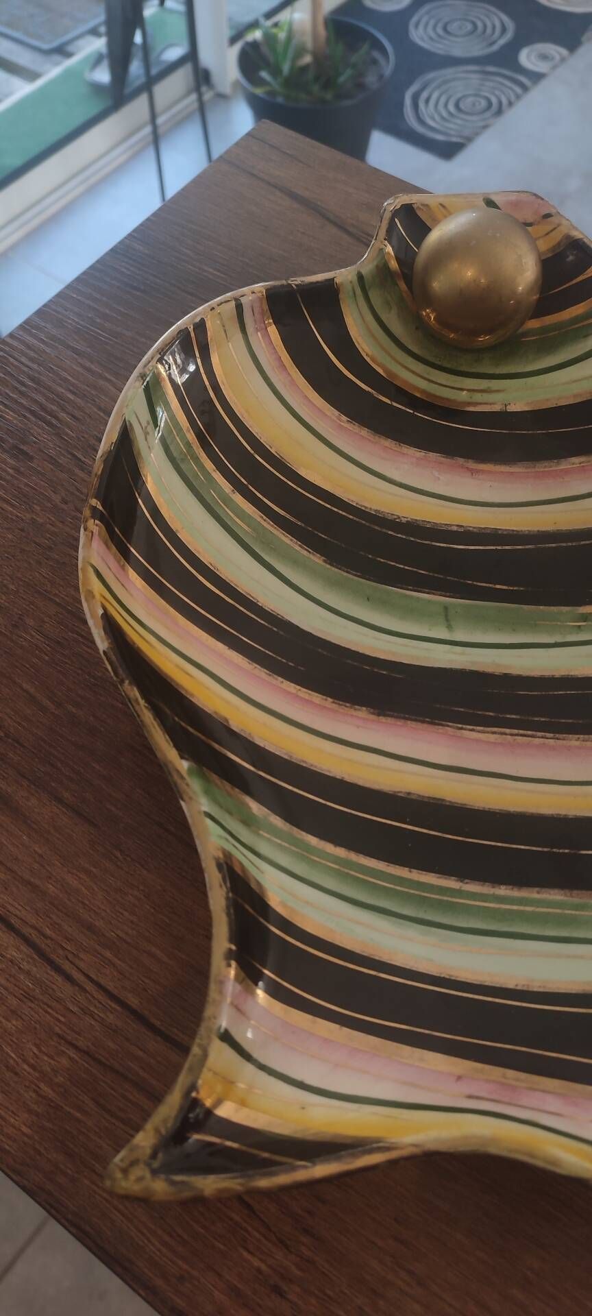 Vintage ceramic plate Hubert Bequet Quaregnon gold - No. 477