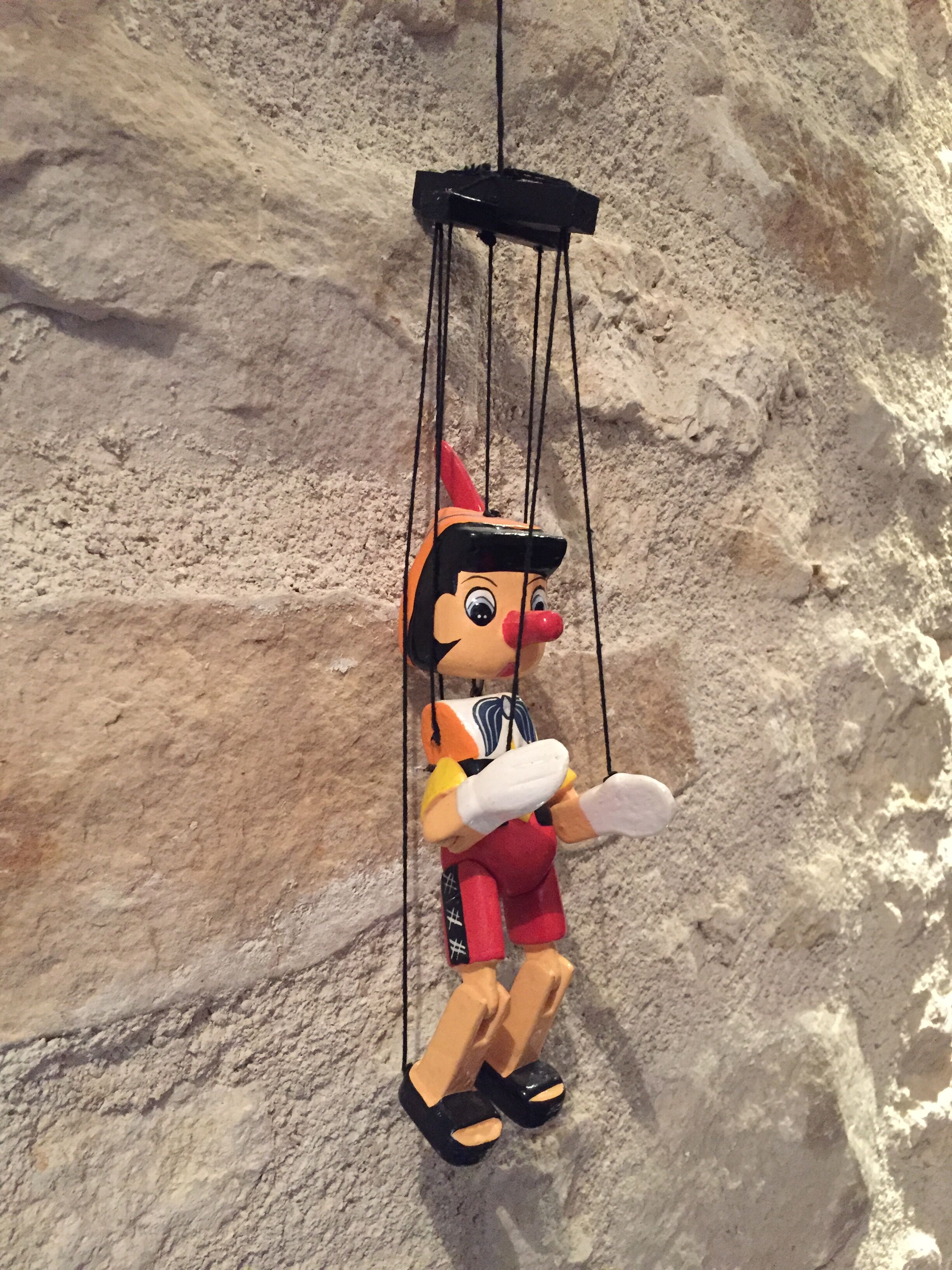 Marionnette Pinocchio en bois peint