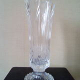 Bow crystal vase with foot