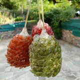 Grape cluster suspension