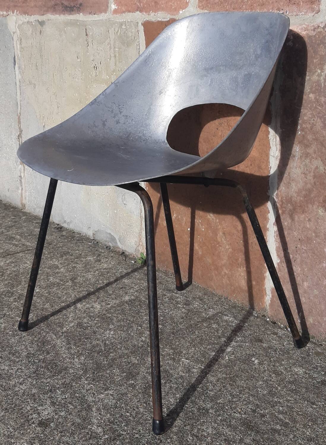 Chaise tulipe Pierre Guariche. (Edition Steiner, années 50)