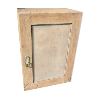 Medicine cabinet