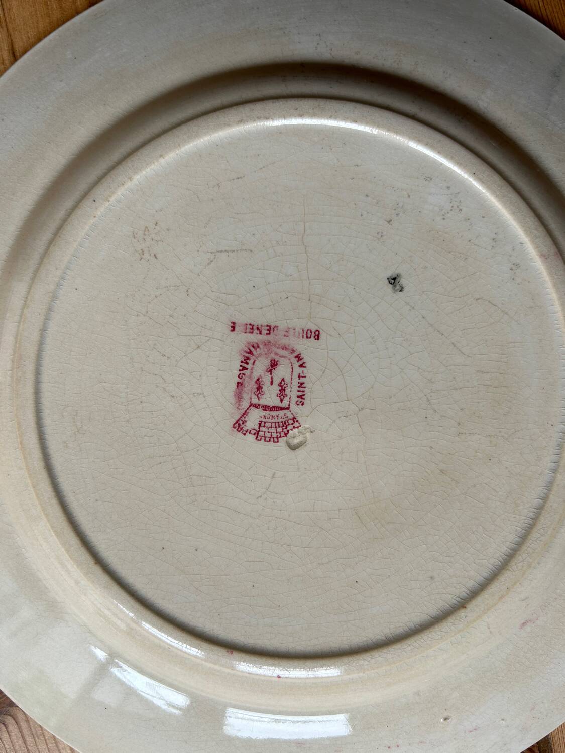 Mismatched series of 4 old “Terre de fer” flat plates