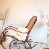 Rocking flesh curved wood and sitting in Art Deco cannage style