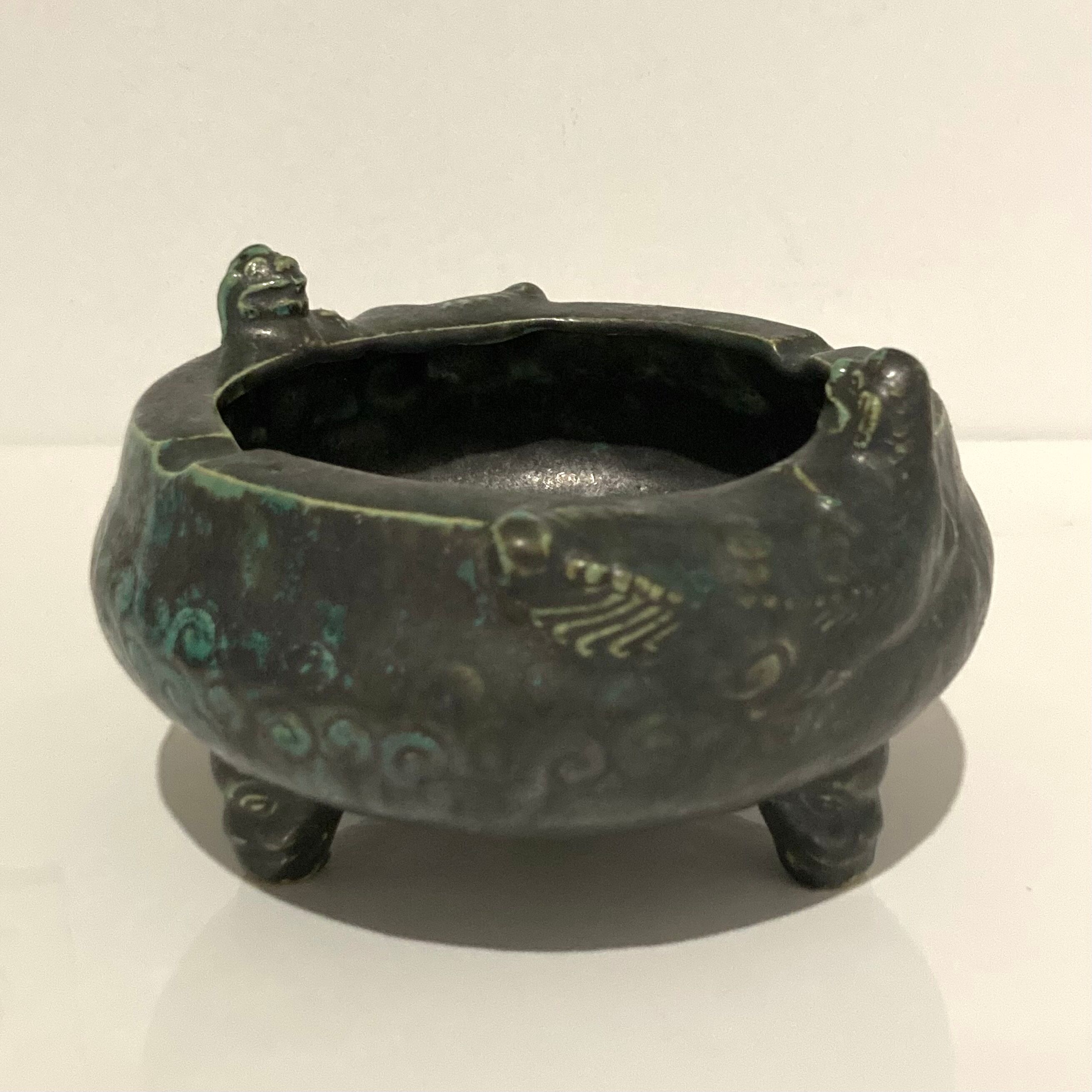 Cendrier en céramique émaillée en forme de brûle-parfum chinois
