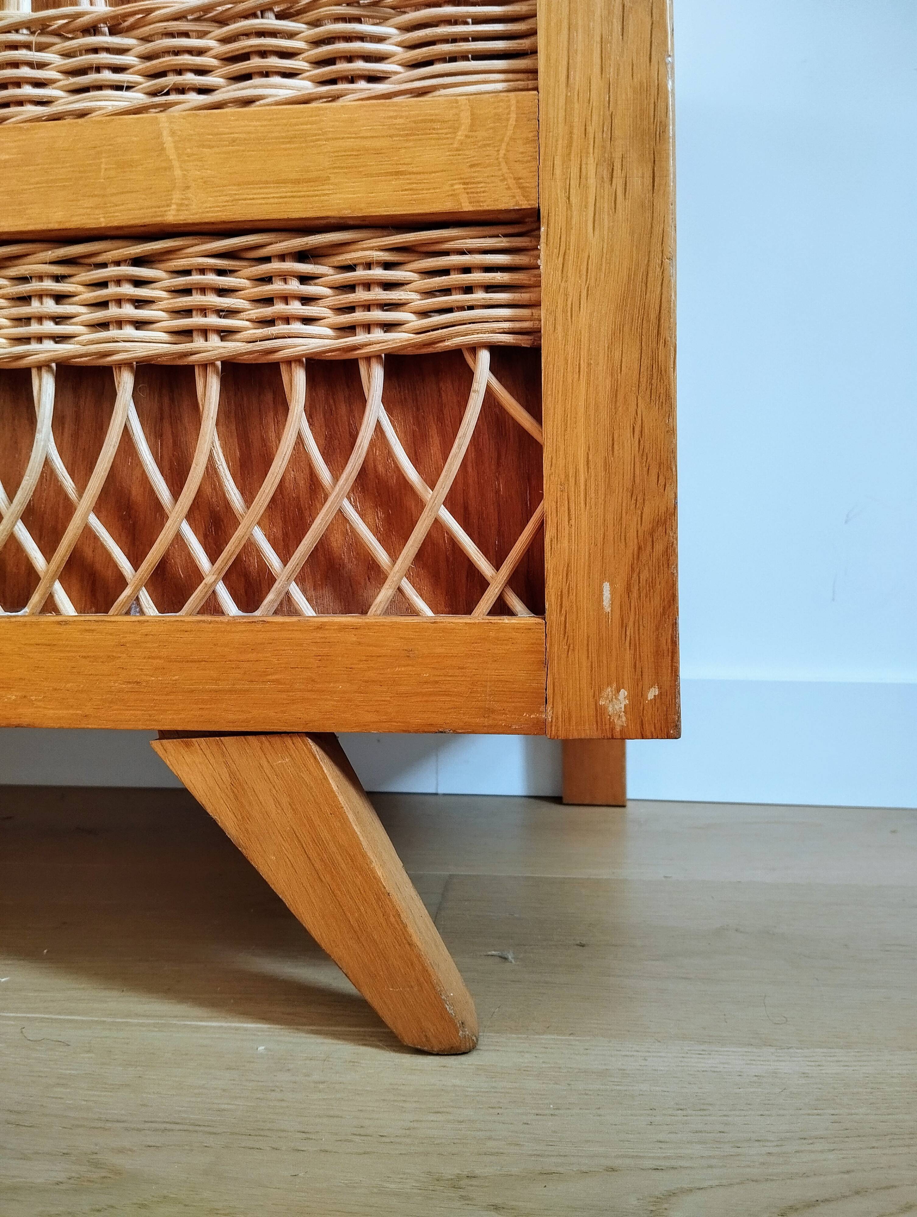 Vintage wooden and rattan trunk bench