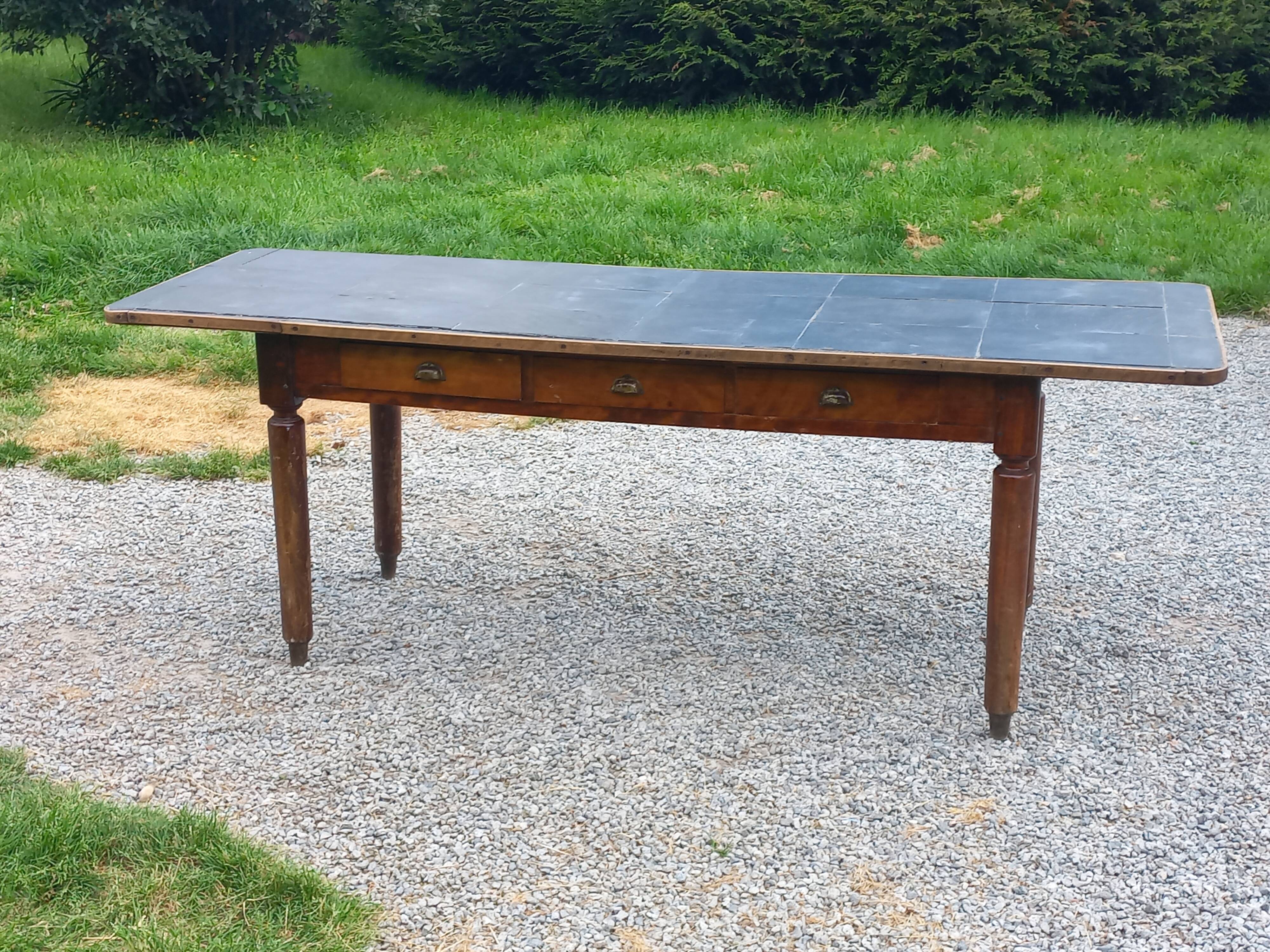 Farmhouse table, late 19th/early 20th century, 6 drawers, slate top 2