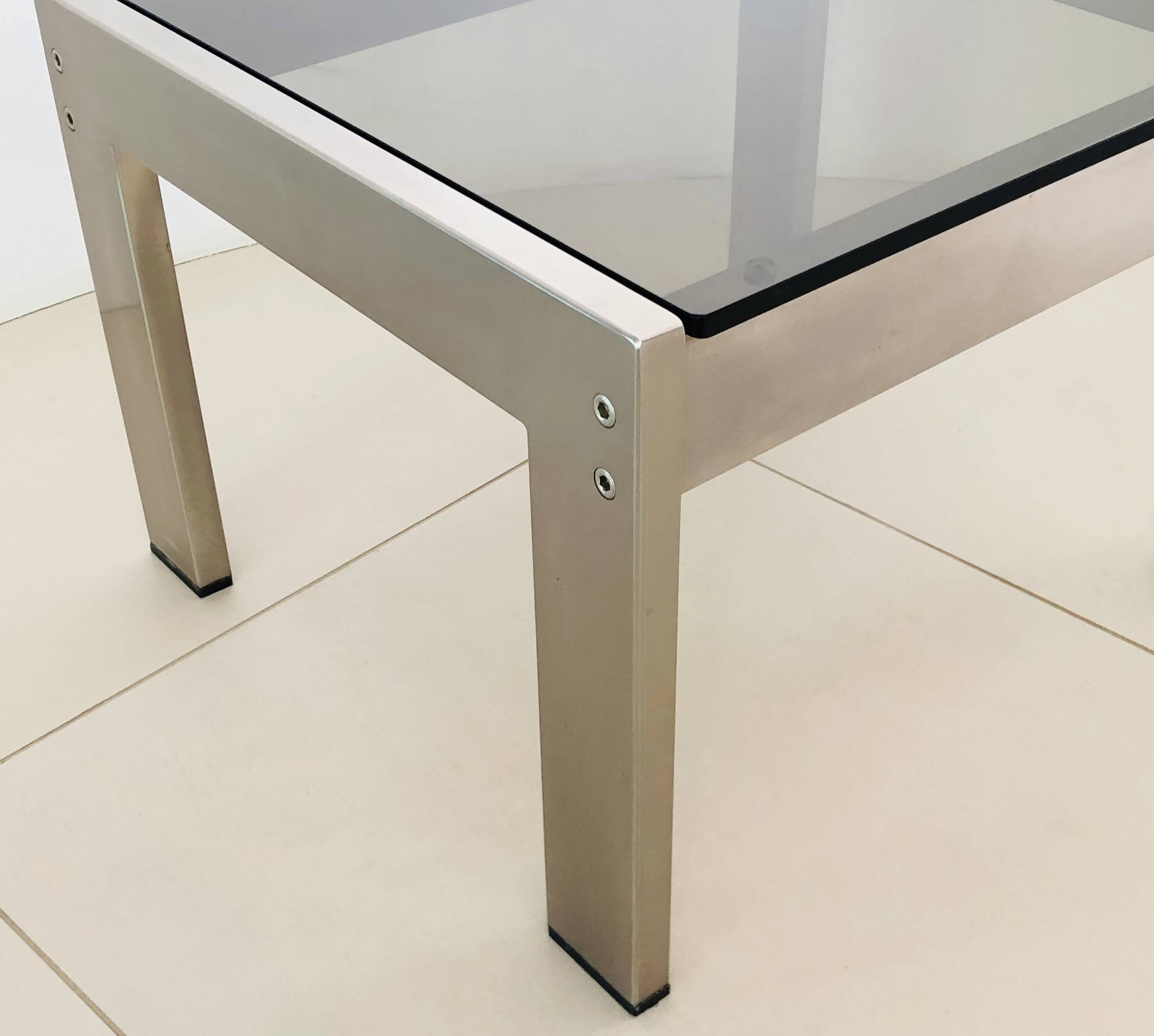 Table basse carrée Tau par Gae Aulenti, edition Rinascente  Italie années 70