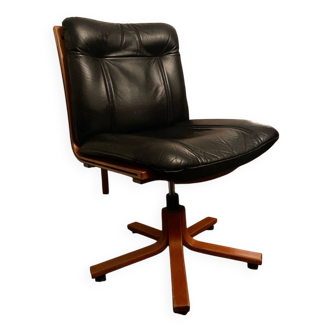 Fauteuil de bureau design vintage - Lobby chair pivotant en cuir noir