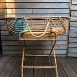 Wicker bassinet cradle